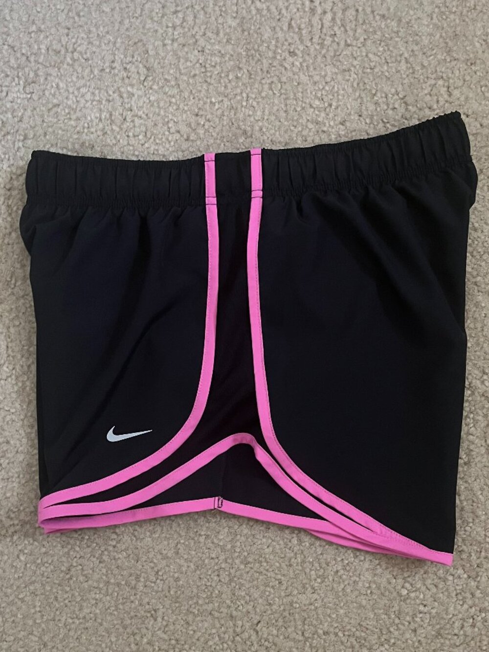 NWOT Nike Tempo Athletic Shorts • Size Medium • Black & Light Pink